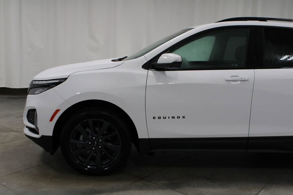 Used 2024 Chevrolet Equinox RS w/ RS Leather Package image 6