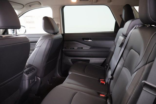 New 2026 Nissan Pathfinder SL image 27