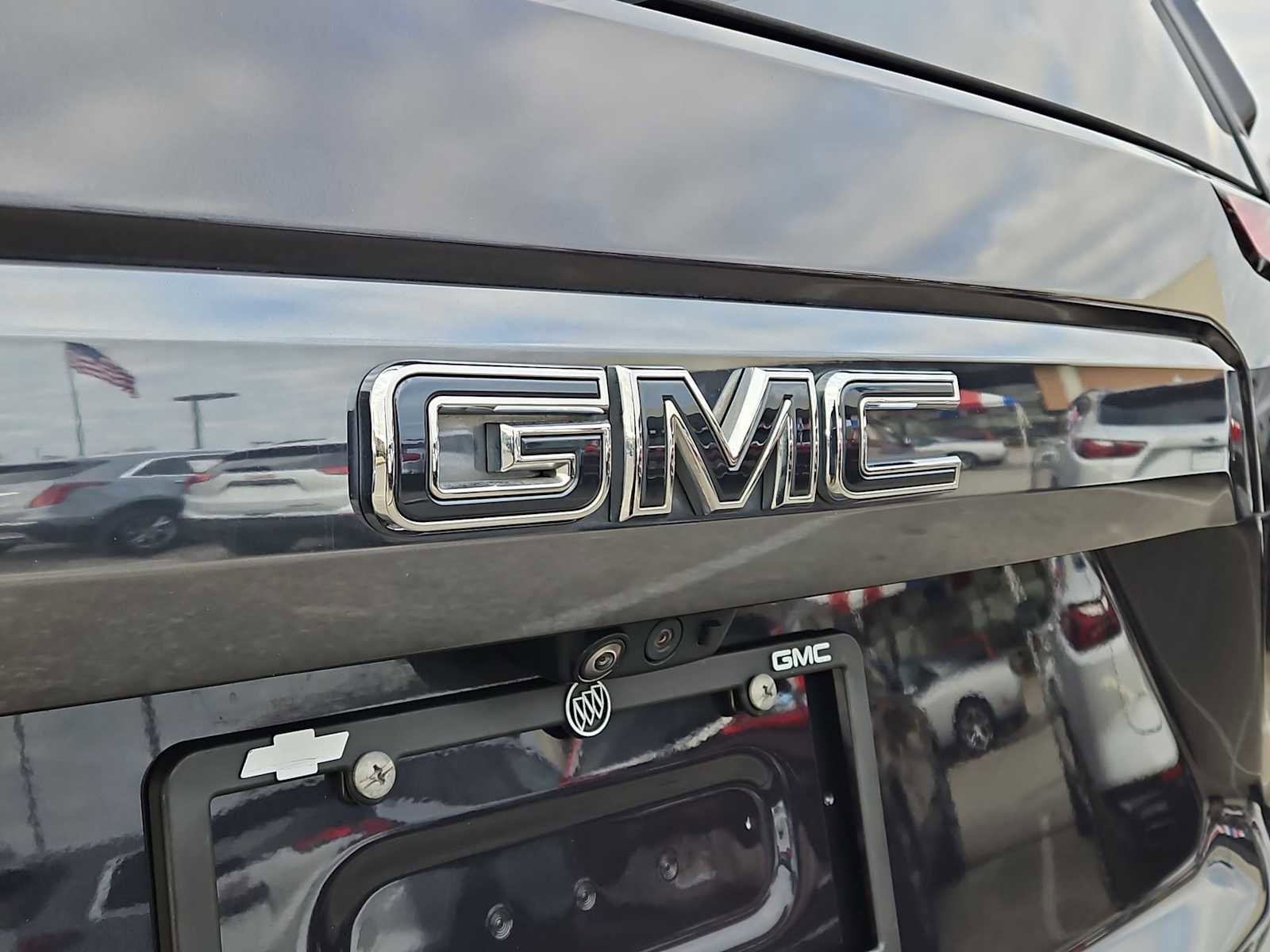 Used 2023 GMC Yukon Denali Ultimate image 12