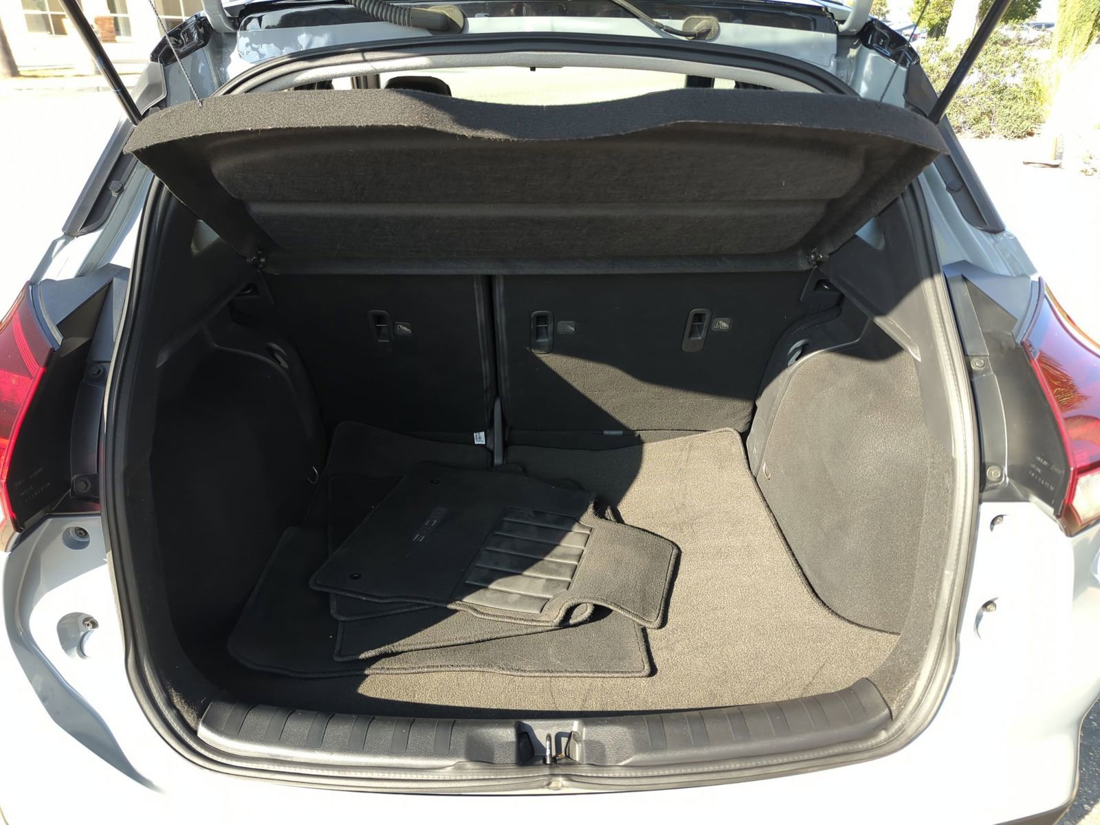 Used 2023 Nissan Kicks SR w/ SR Premium Package image 21