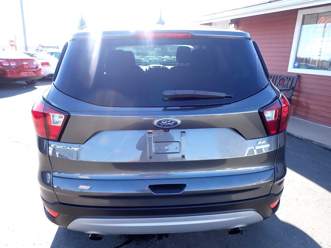 Used 2019 Ford Escape SE FWD image 5