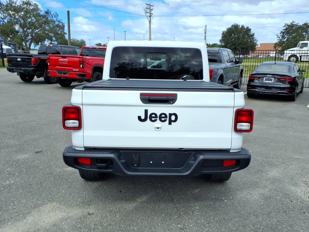 Used 2025 Jeep Gladiator Sport AWD/4WD image 6