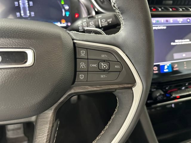 Used 2022 Jeep Grand Cherokee Limited 4xe image 16