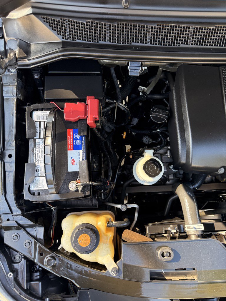 Used 2012 Nissan Titan SV image 15