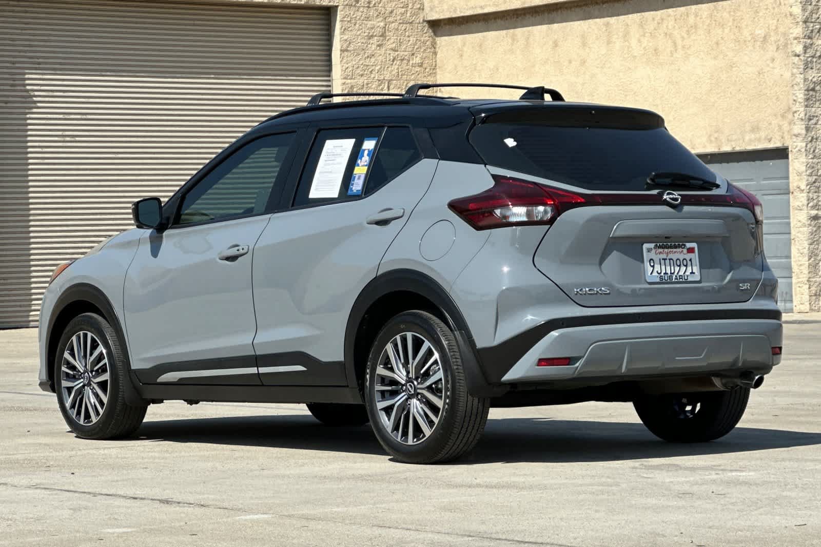 Used 2023 Nissan Kicks SR w/ Interior Electronics Package FWD image 5