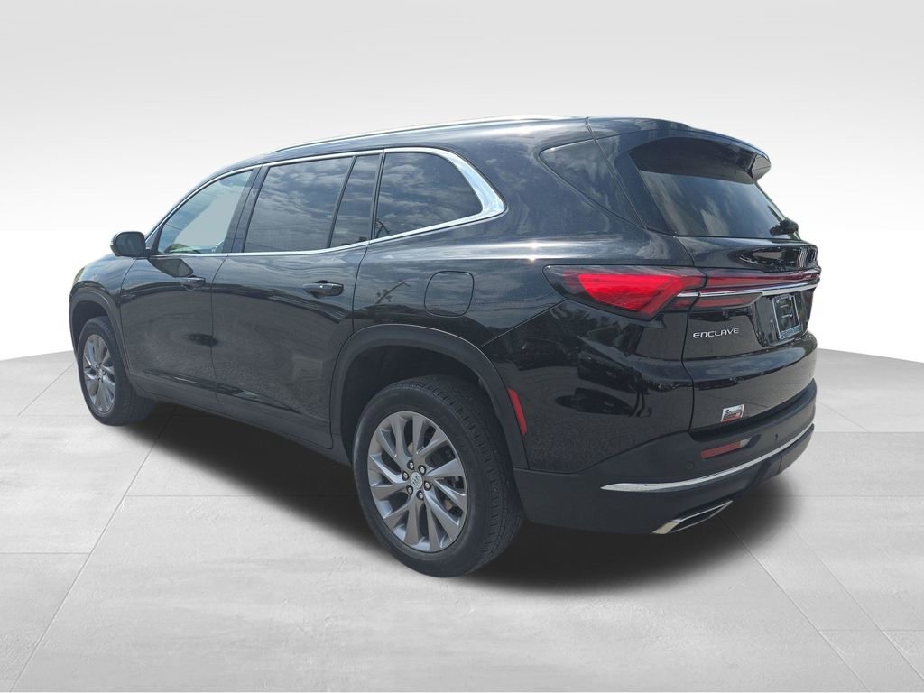 Used 2025 Buick Enclave Preferred FWD image 4