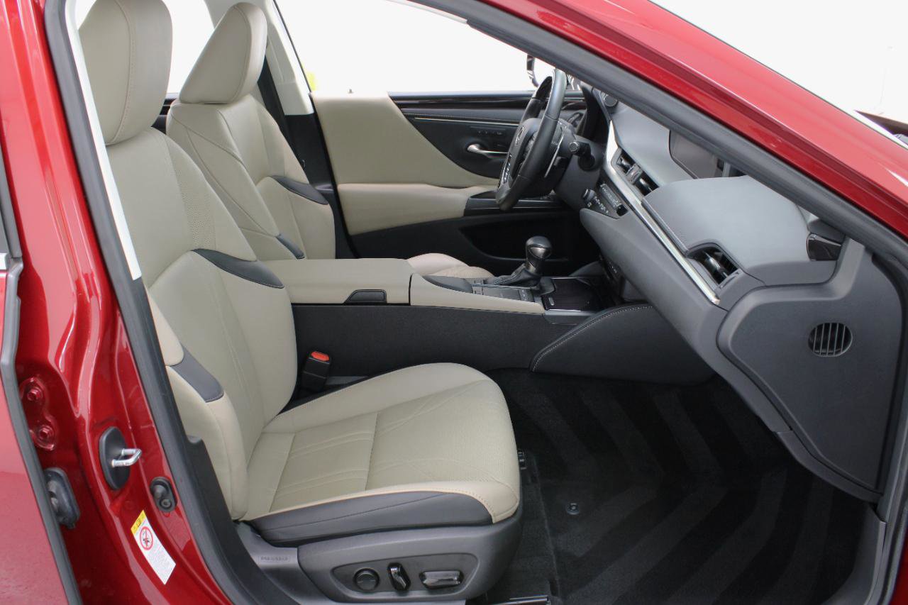 Used 2019 Lexus ES 350 w/ Accessory Package 2 image 46