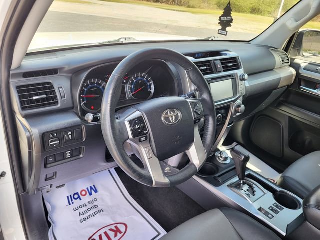 Used 2019 Toyota 4Runner SR5 Premium image 10