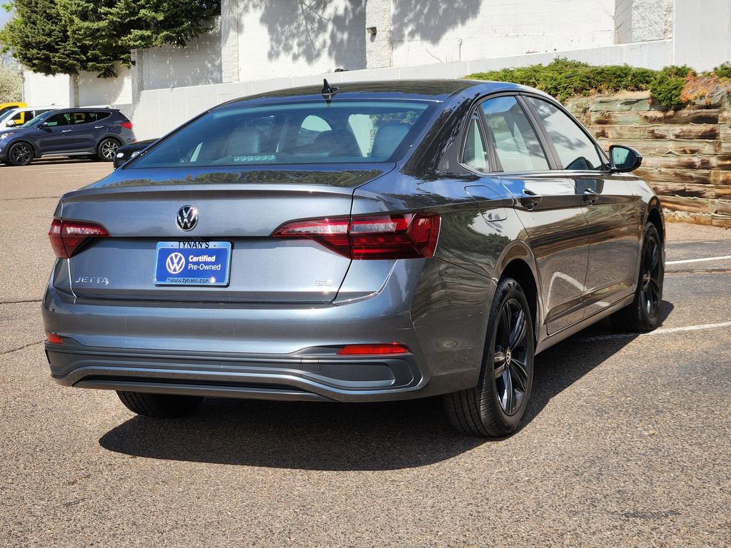 Certified 2023 Volkswagen Jetta SE w/ Panoramic Sunroof Package image 7