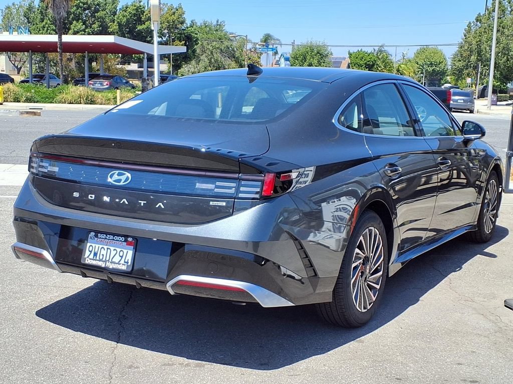 Certified 2026 Hyundai Sonata SEL FWD image 4