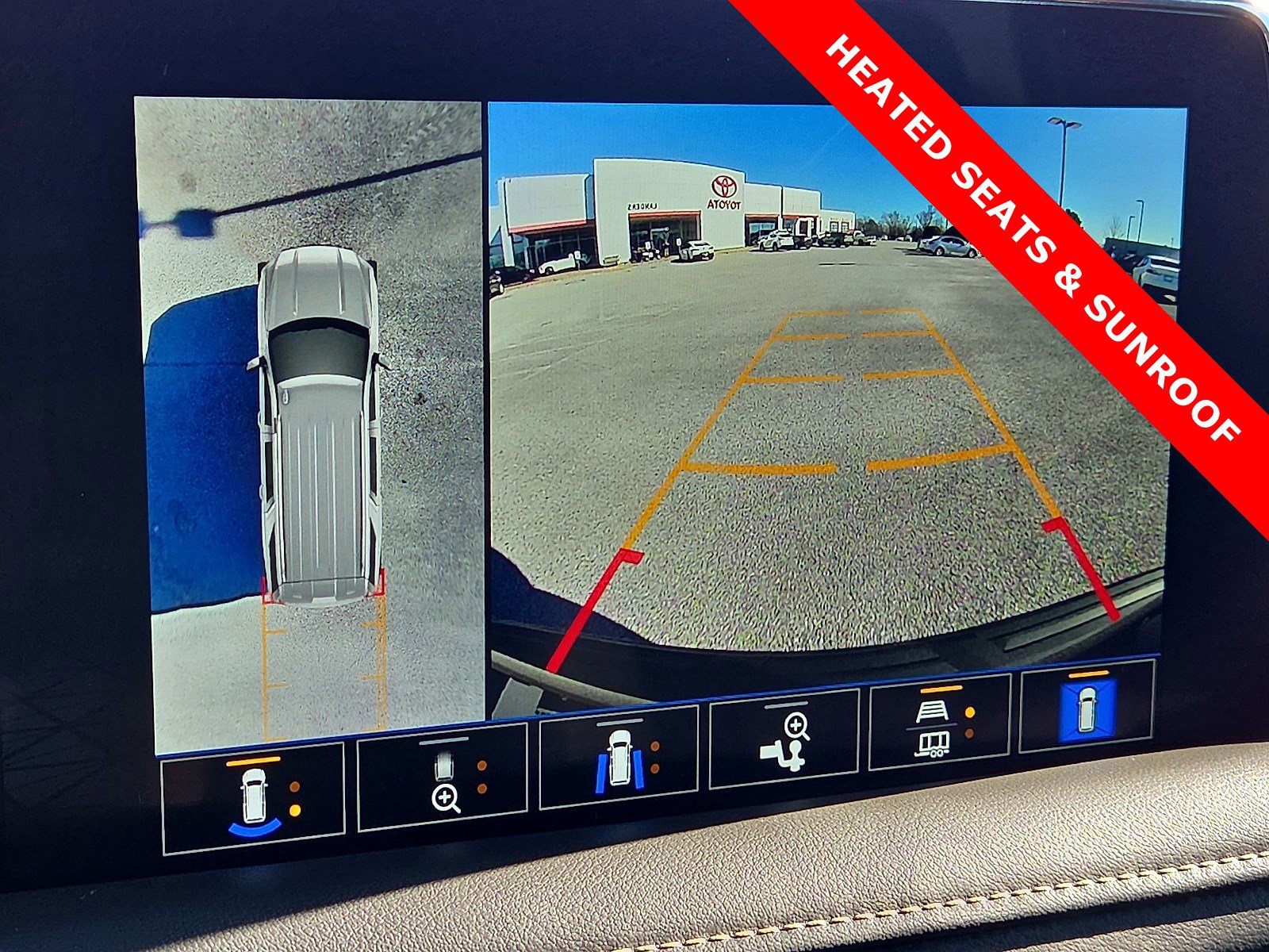 Used 2023 GMC Yukon SLT w/ SLT Luxury Package image 20