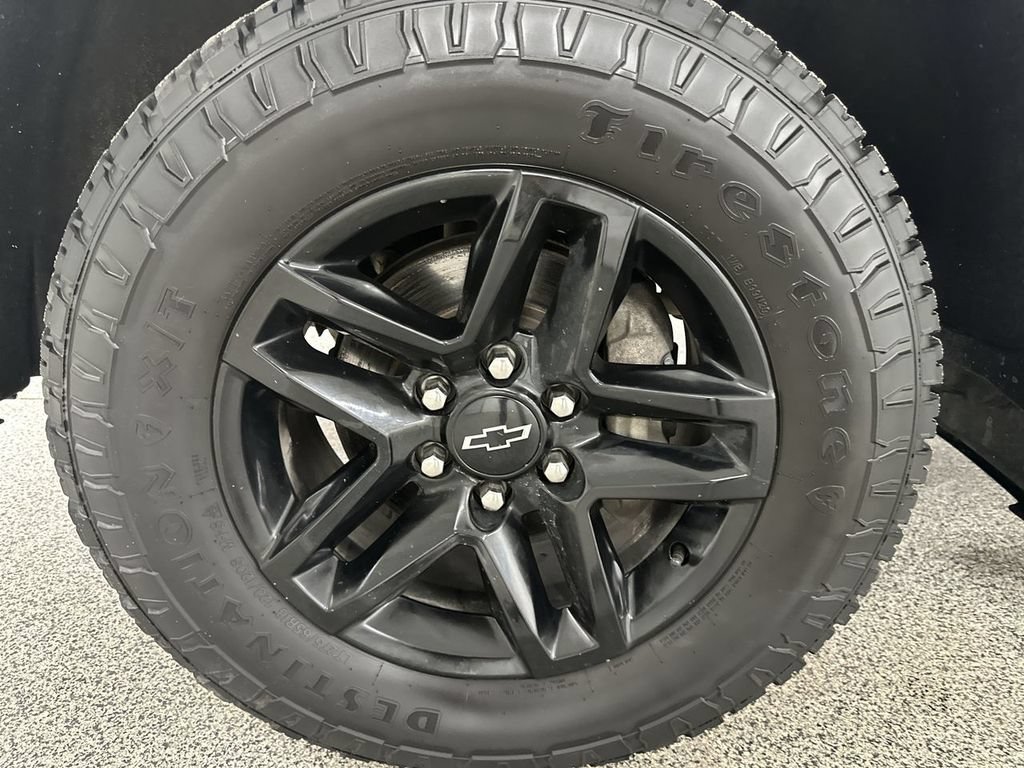 Used 2022 Chevrolet Silverado 1500 Custom Trail Boss AWD/4WD image 16