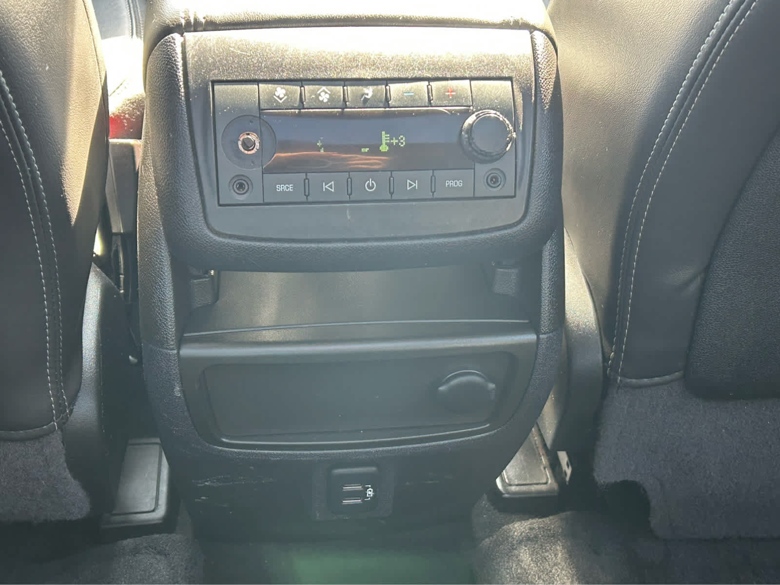 Used 2017 GMC Acadia Limited SLT FWD image 17