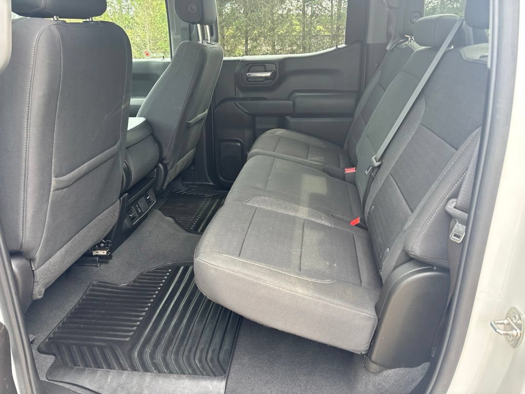Used 2024 Chevrolet Silverado 1500 Custom w/ Dark Appearance Package AWD/4WD image 19