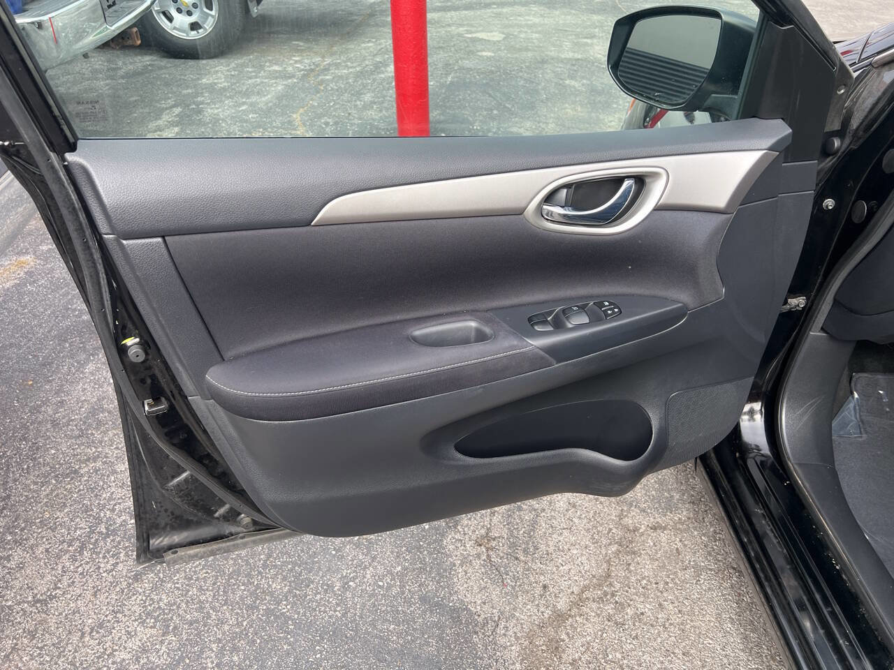 Used 2014 Nissan Sentra SV image 8