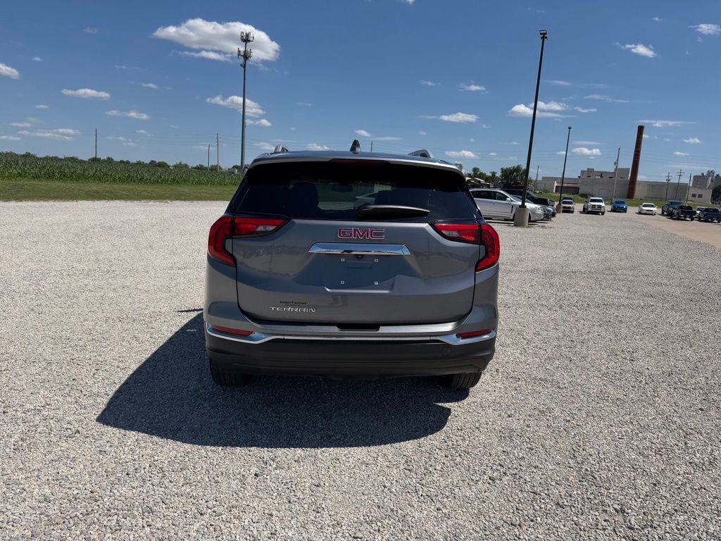 Used 2021 GMC Terrain SLT FWD image 5