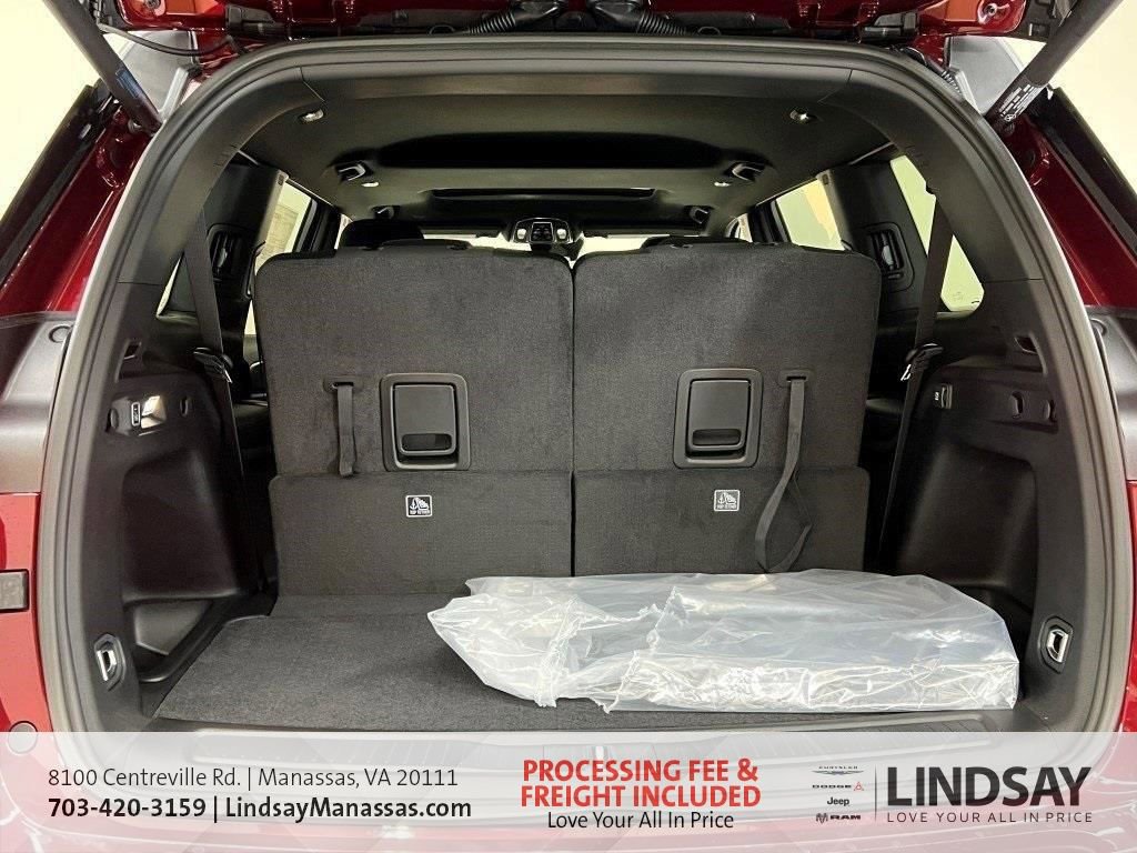 New 2025 Jeep Grand Cherokee L Laredo w/ Luxury Tech Group I image 6