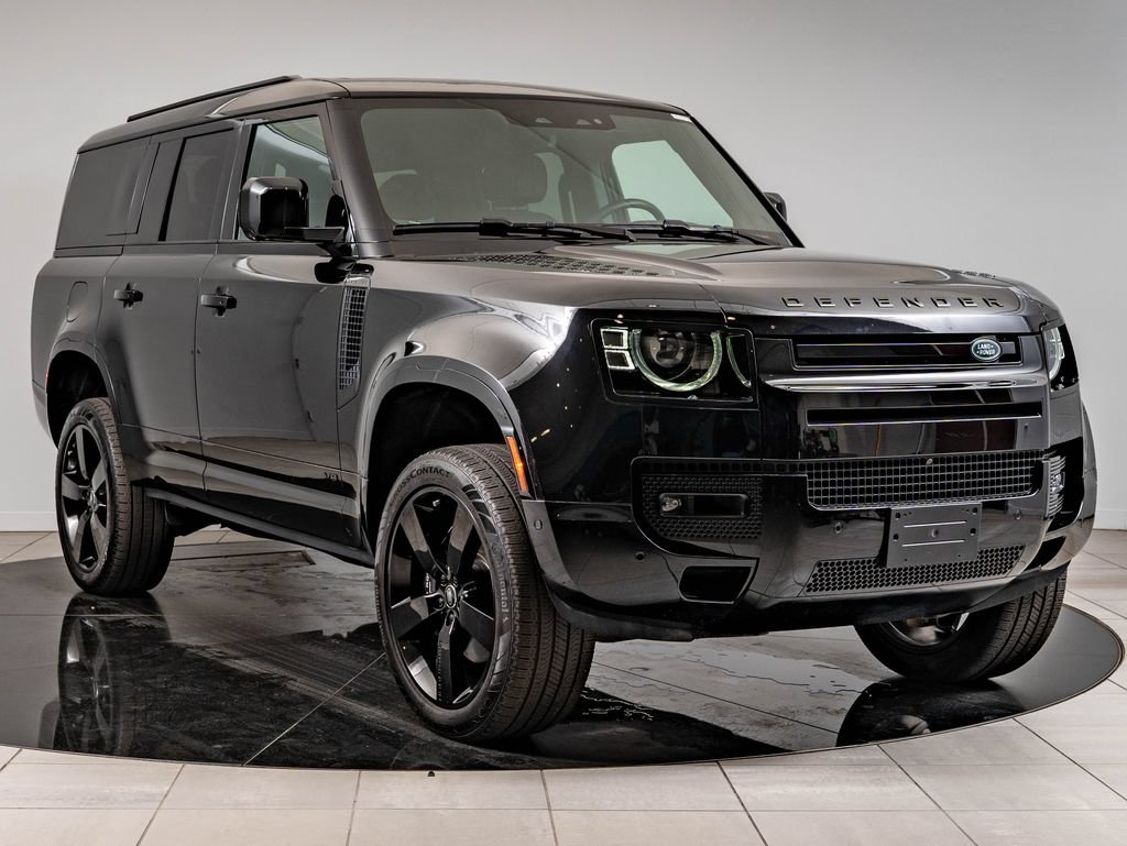 Used 2025 Land Rover Defender 130 V8 AWD/4WD image 12