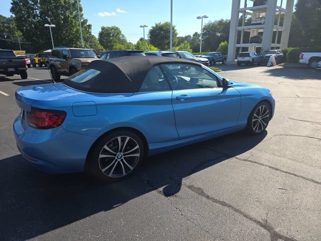 Used 2020 BMW 230i Convertible w/ Premium Package RWD image 8