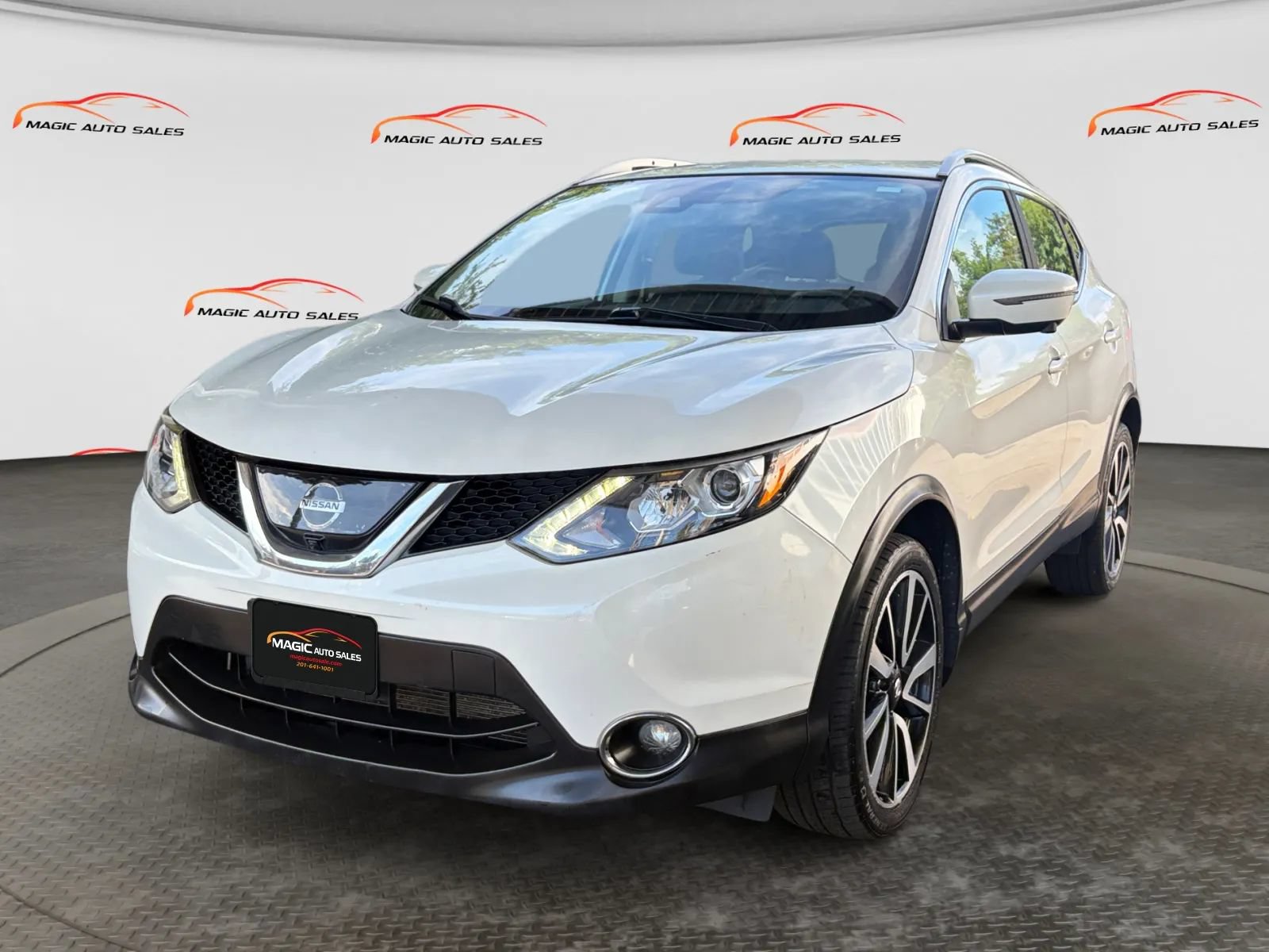Used 2017 Nissan Rogue Sport SL w/ SL Premium Package