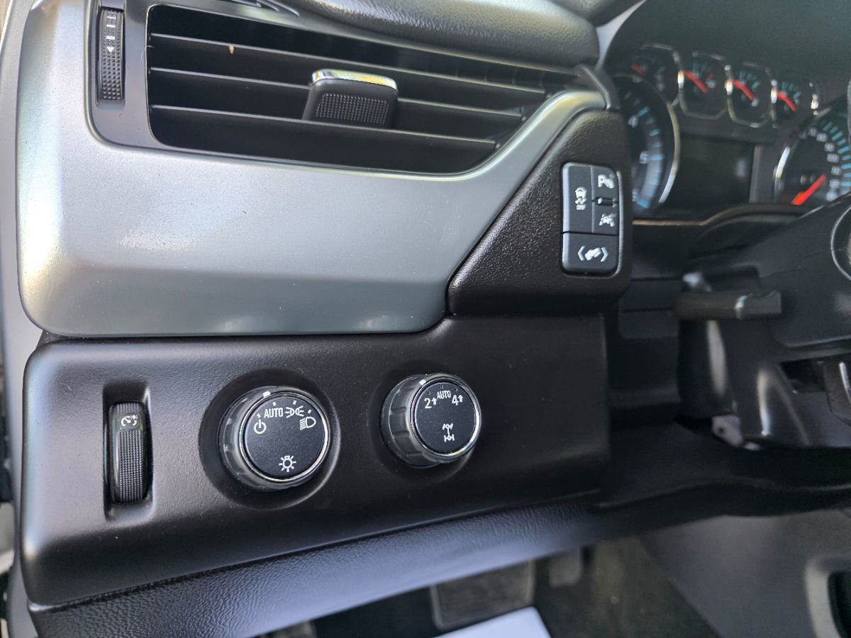 Used 2017 Chevrolet Tahoe LT image 8