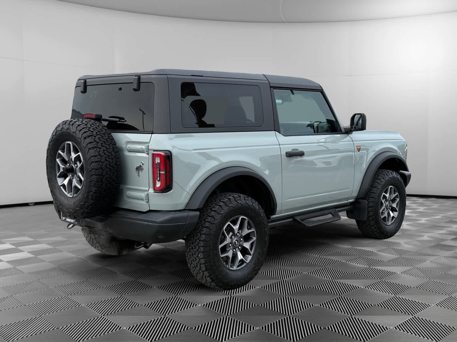 Used 2023 Ford Bronco Badlands image 5