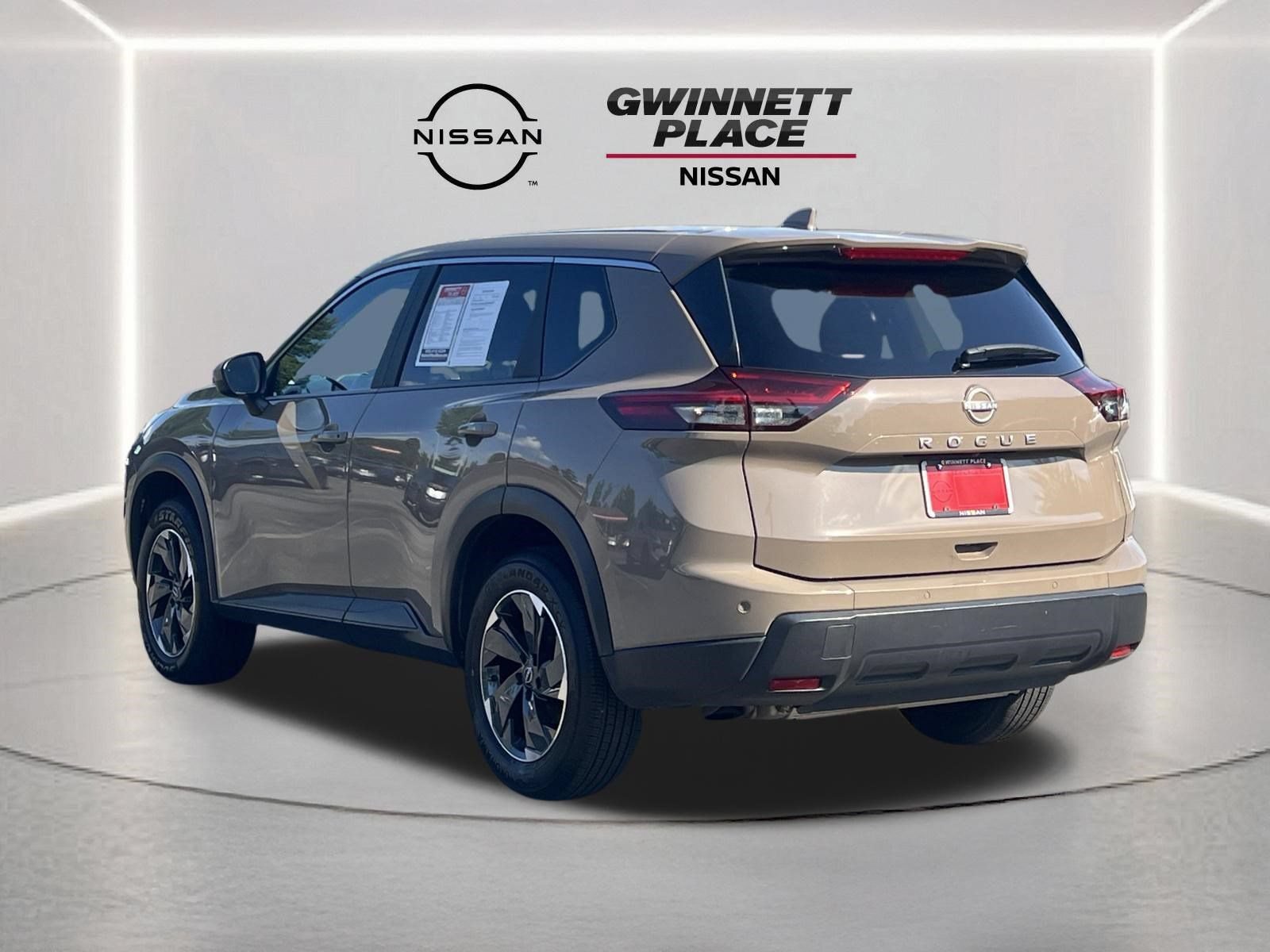 Certified 2025 Nissan Rogue SV FWD image 24
