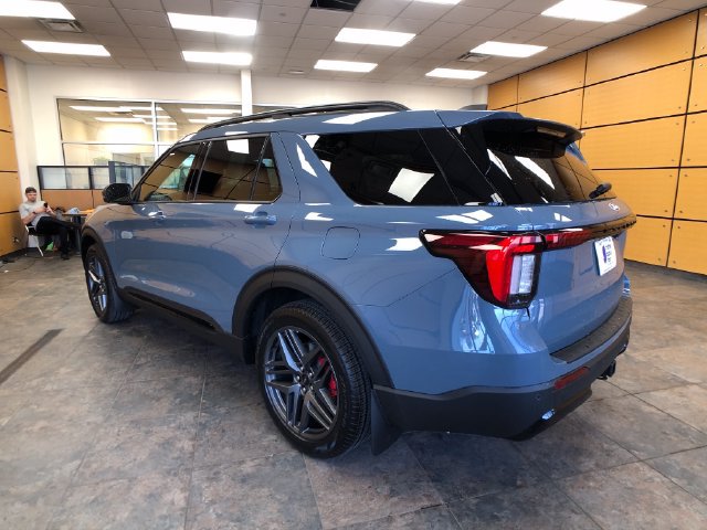 New 2027 Ford Explorer ST-Line w/ Premium Package AWD/4WD image 5