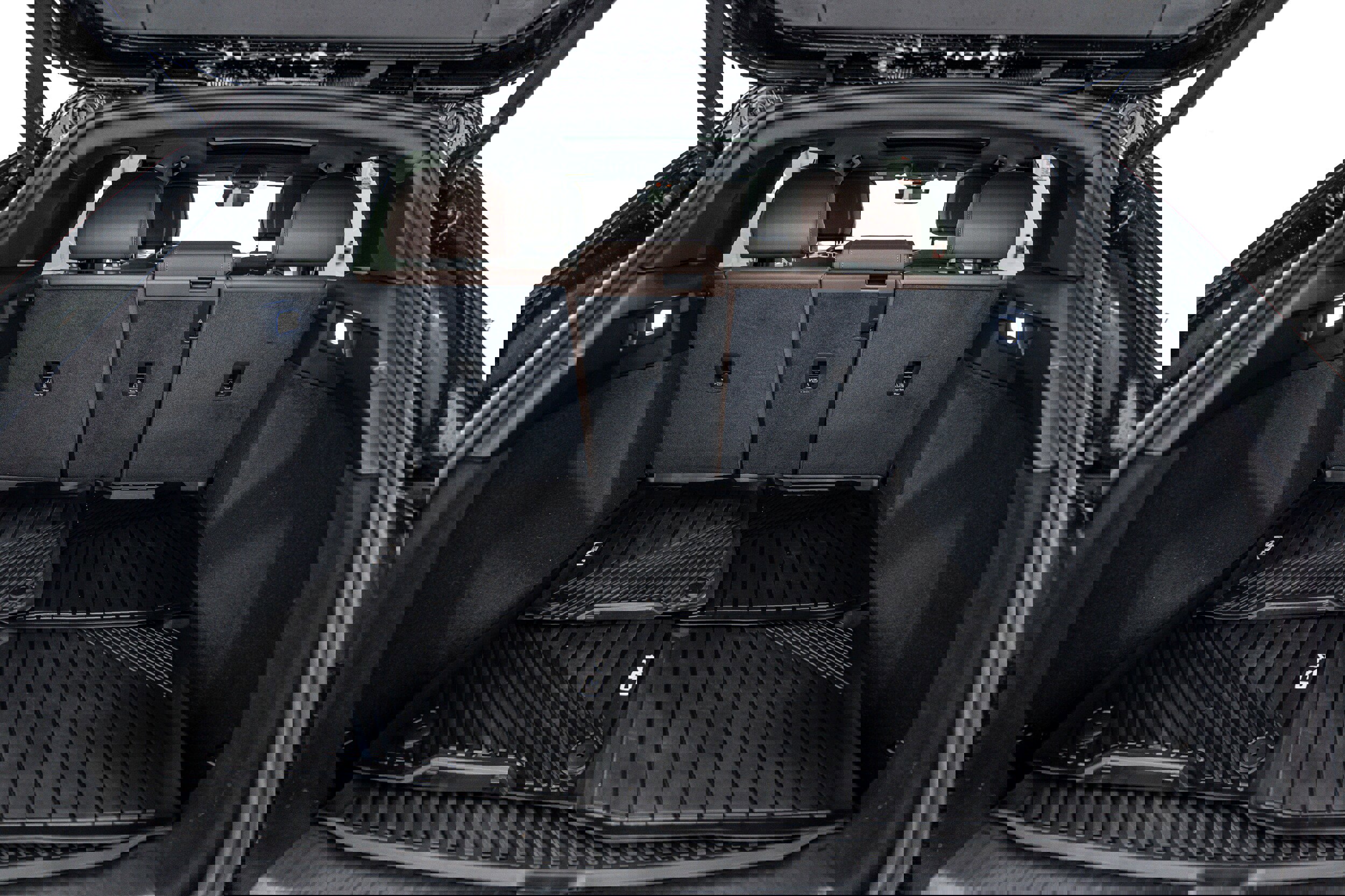 Certified 2023 Audi Q4 e-tron Premium Plus image 22