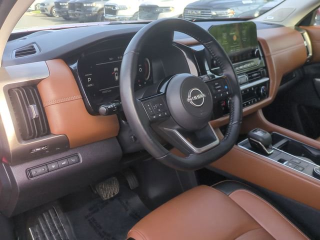 Used 2023 Nissan Pathfinder Platinum AWD/4WD image 29