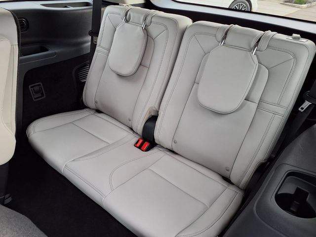 Used 2025 Lincoln Aviator Reserve w/ Equipment Group 201A AWD/4WD image 19