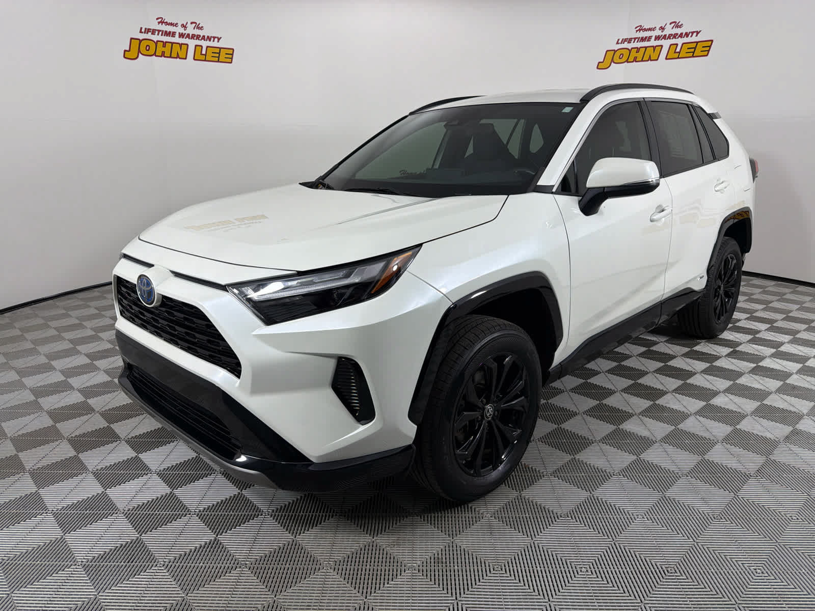 Used 2022 Toyota RAV4 SE