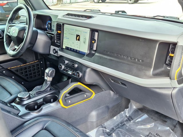 Used 2023 Ford Bronco Badlands image 21