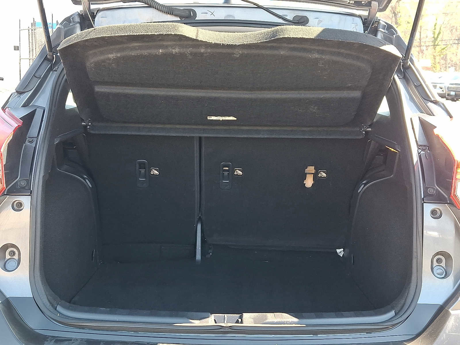 Used 2020 Nissan Kicks SV image 27