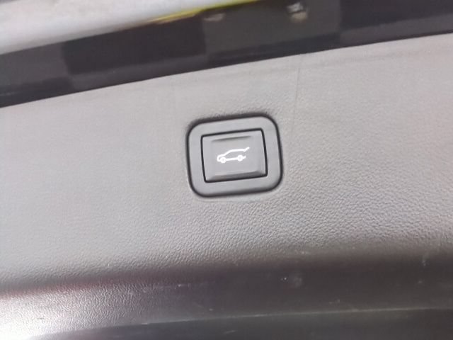 Used 2019 Chevrolet Blazer Premier w/ Sun and Wheels Package AWD/4WD image 29