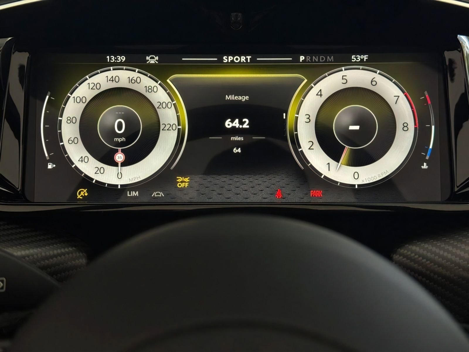 New 2026 Aston Martin V8 Vantage Convertible RWD image 12