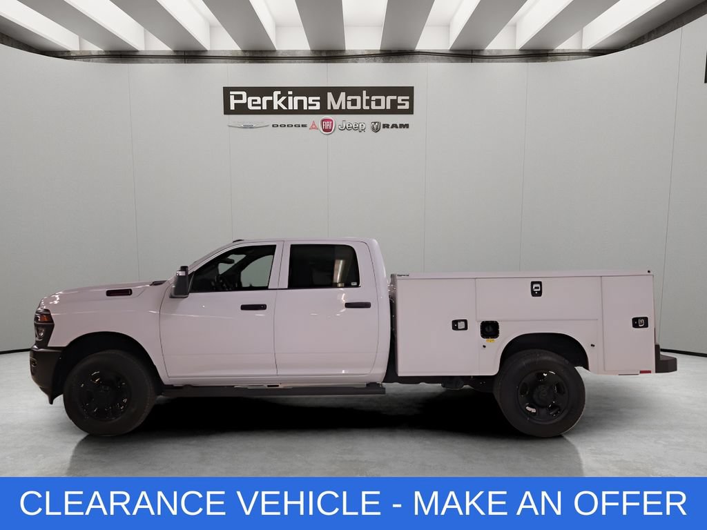 New 2026 RAM 2500 Tradesman AWD/4WD image 3