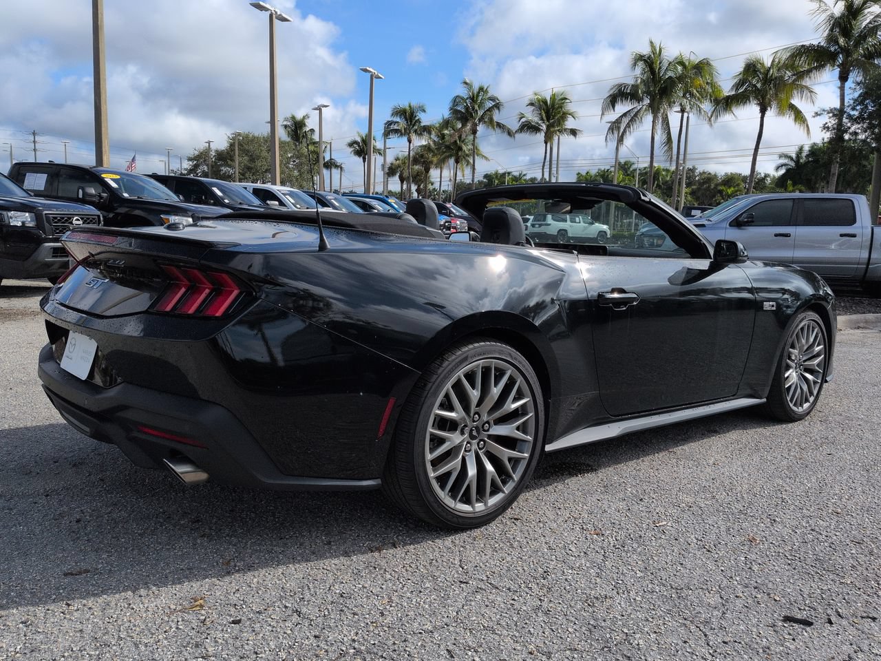 Used 2025 Ford Mustang GT Premium RWD image 5