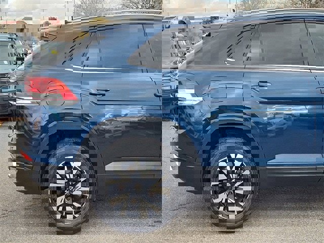 Used 2022 Volkswagen Atlas Cross Sport SE image 4