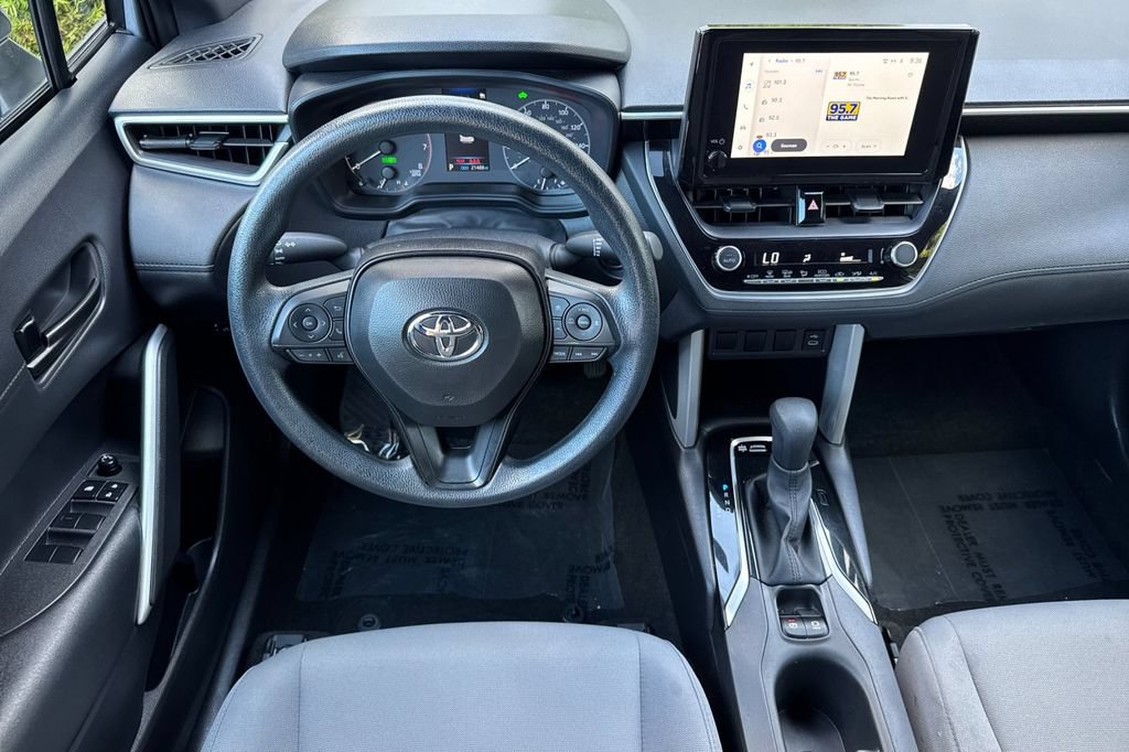 Certified 2025 Toyota Corolla Cross AWD Hybrid image 13
