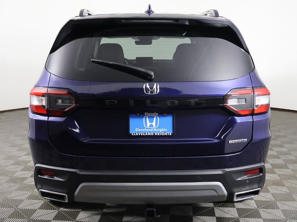 Used 2023 Honda Pilot Touring image 14