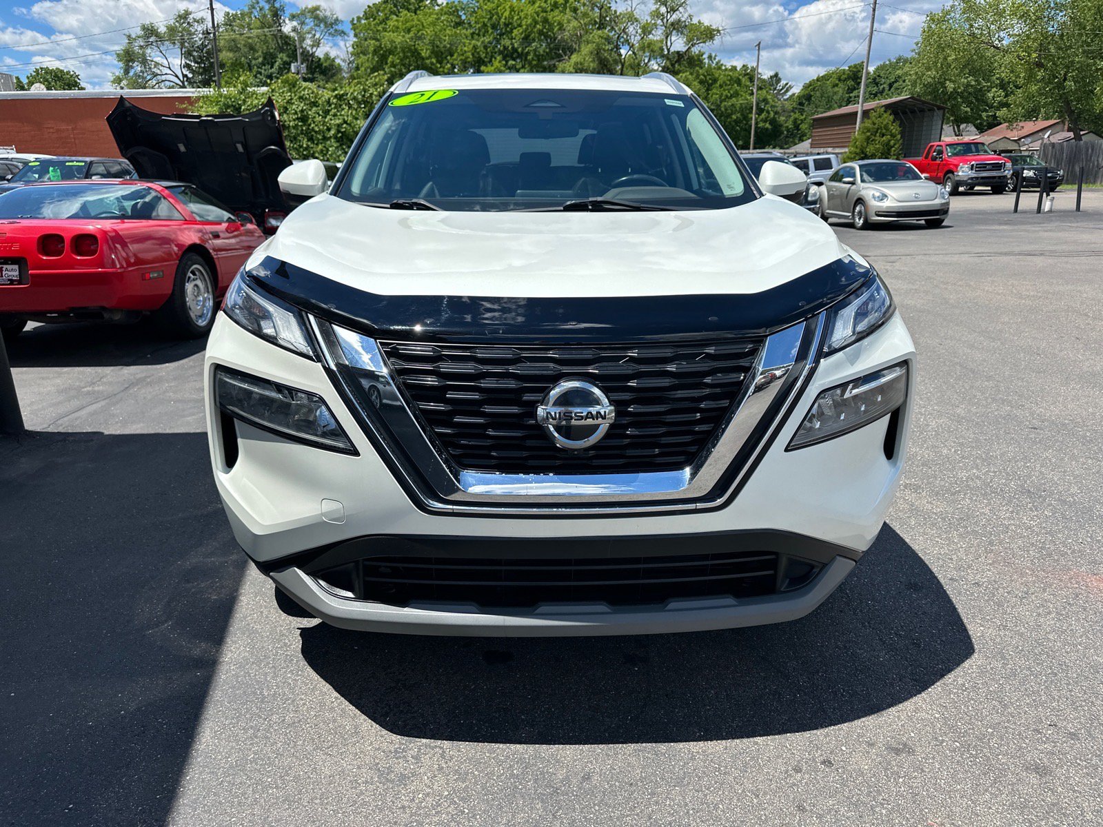 Used 2021 Nissan Rogue SV AWD/4WD image 3