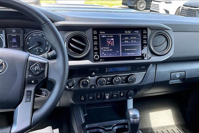 Used 2022 Toyota Tacoma TRD Sport w/ Technology Package image 10