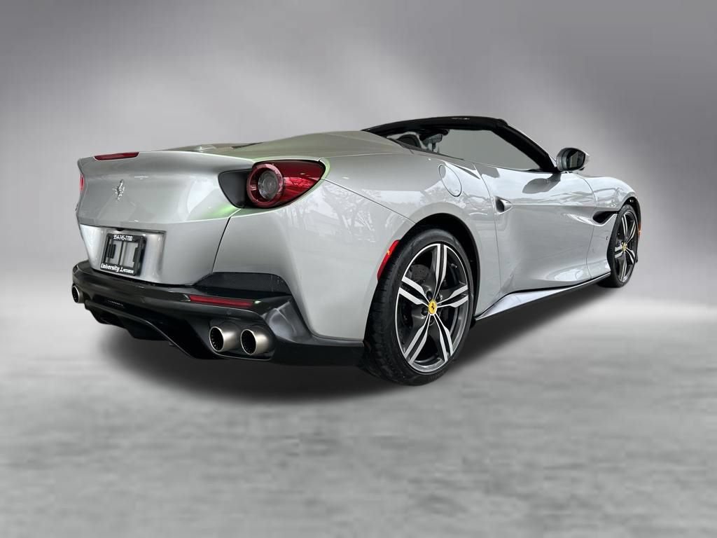 Used 2019 Ferrari Portofino RWD image 5