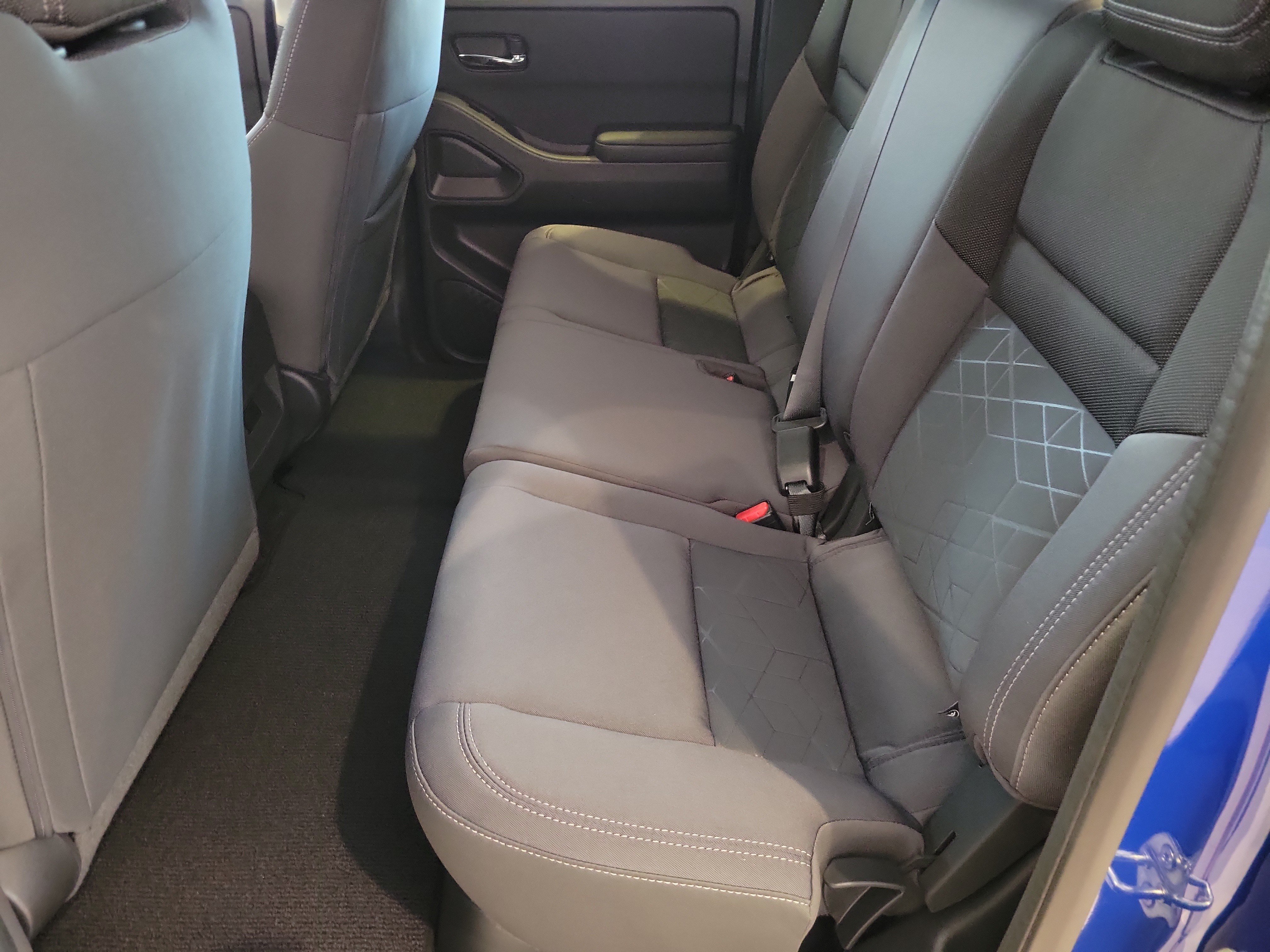 New 2027 Nissan Frontier SV RWD image 17