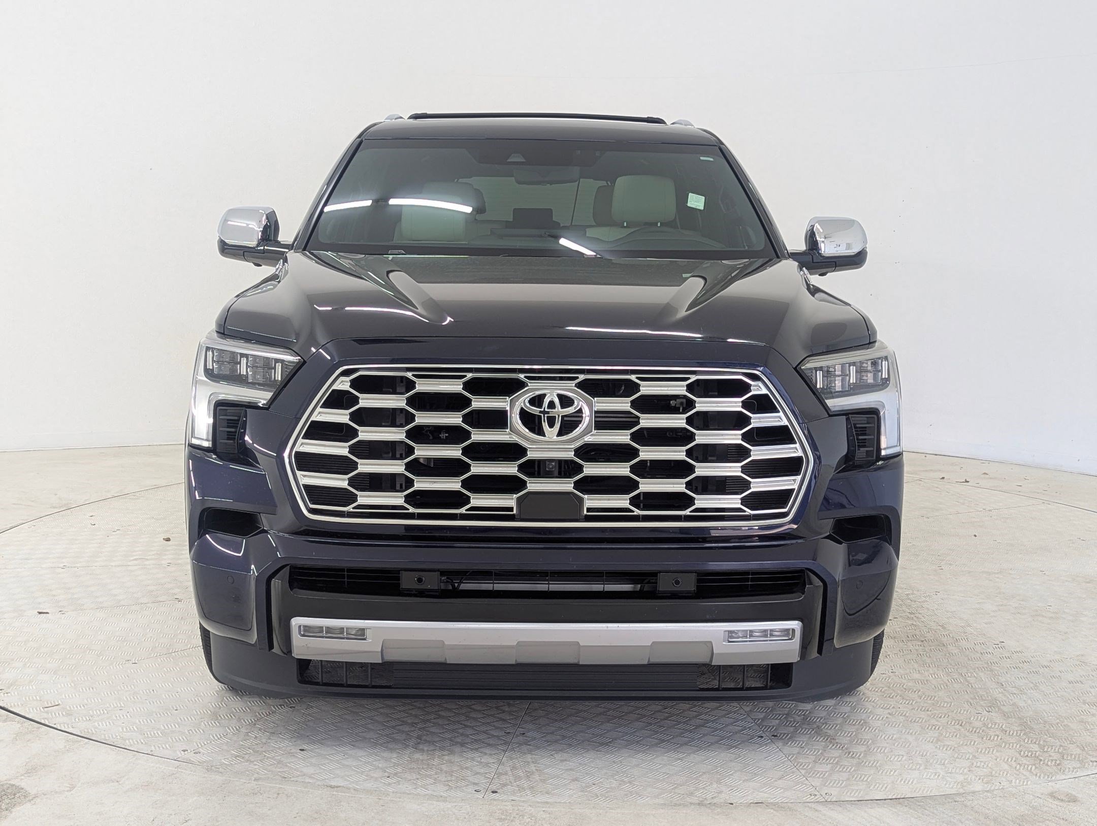Used 2025 Toyota Sequoia Capstone image 6