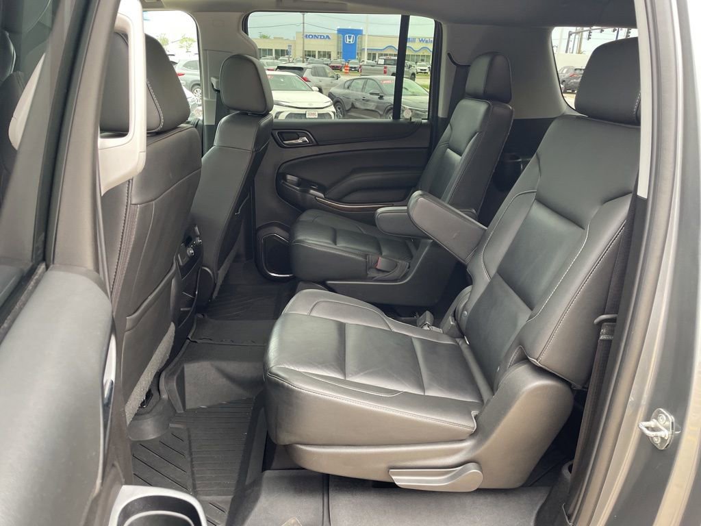 Used 2019 Chevrolet Suburban LT AWD/4WD image 12