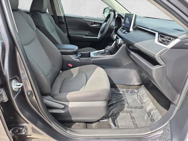Used 2025 Toyota RAV4 XLE AWD/4WD image 21