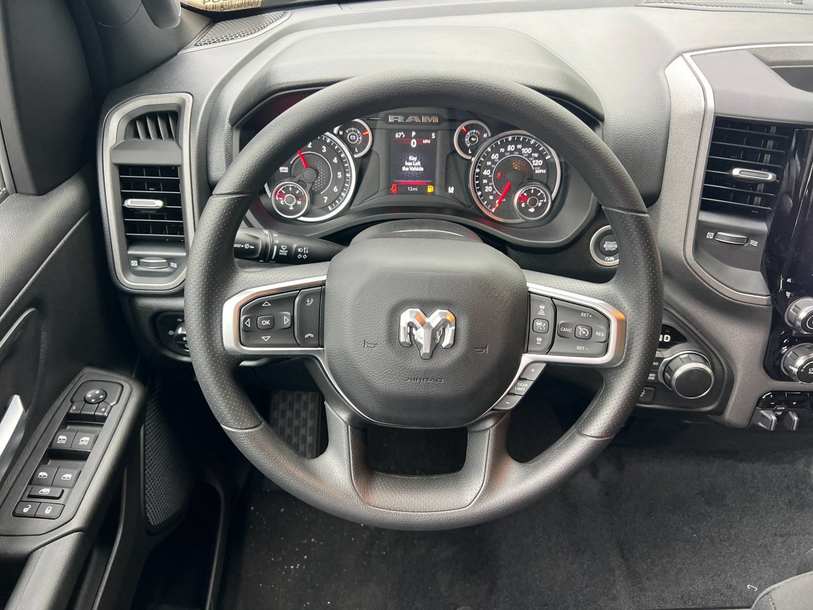 New 2026 RAM 1500 Express AWD/4WD image 14
