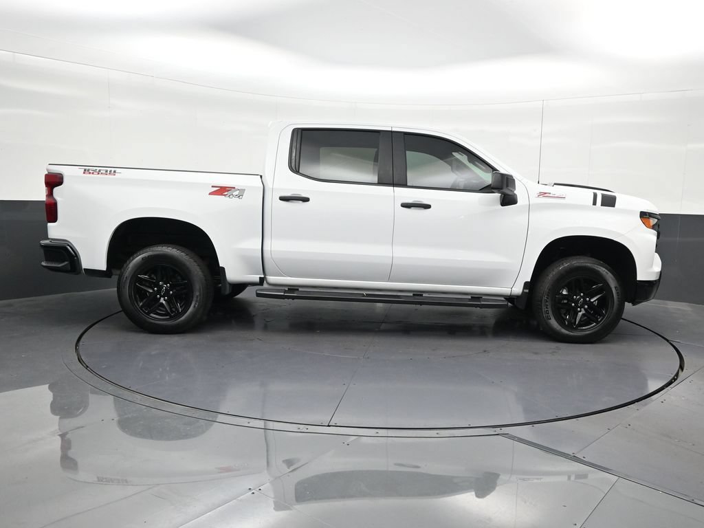 Used 2025 Chevrolet Silverado 1500 Custom Trail Boss AWD/4WD image 7